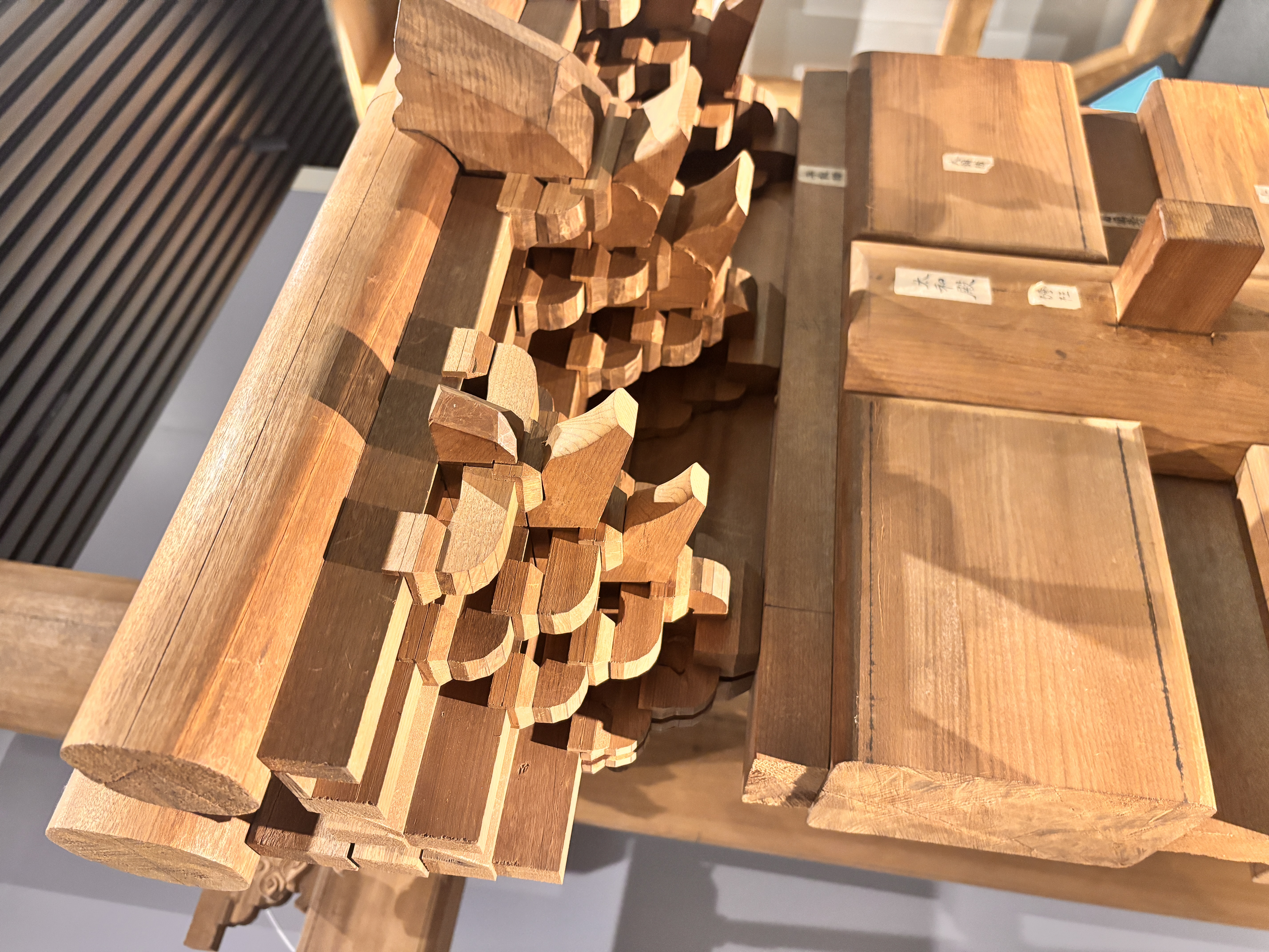 A full-scale kumimono bracket complex from a Japanese temple