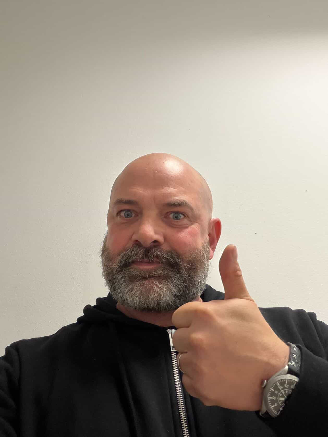 Outlaw Chef giving thumbs up